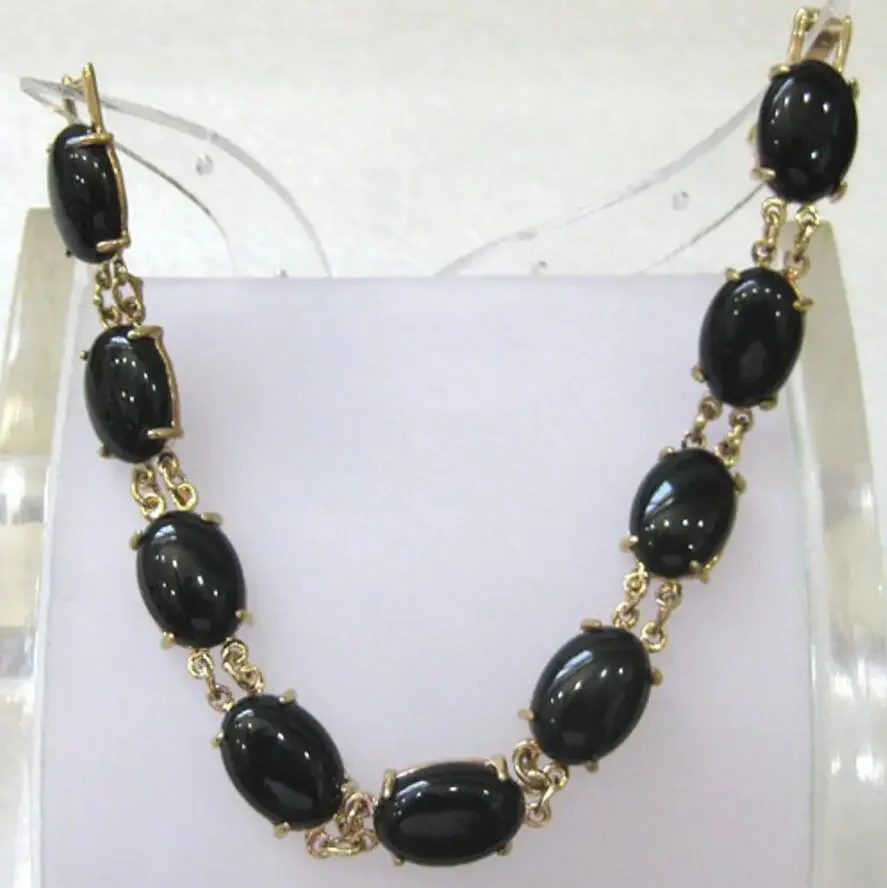 

lady's fine black JADE bracelet