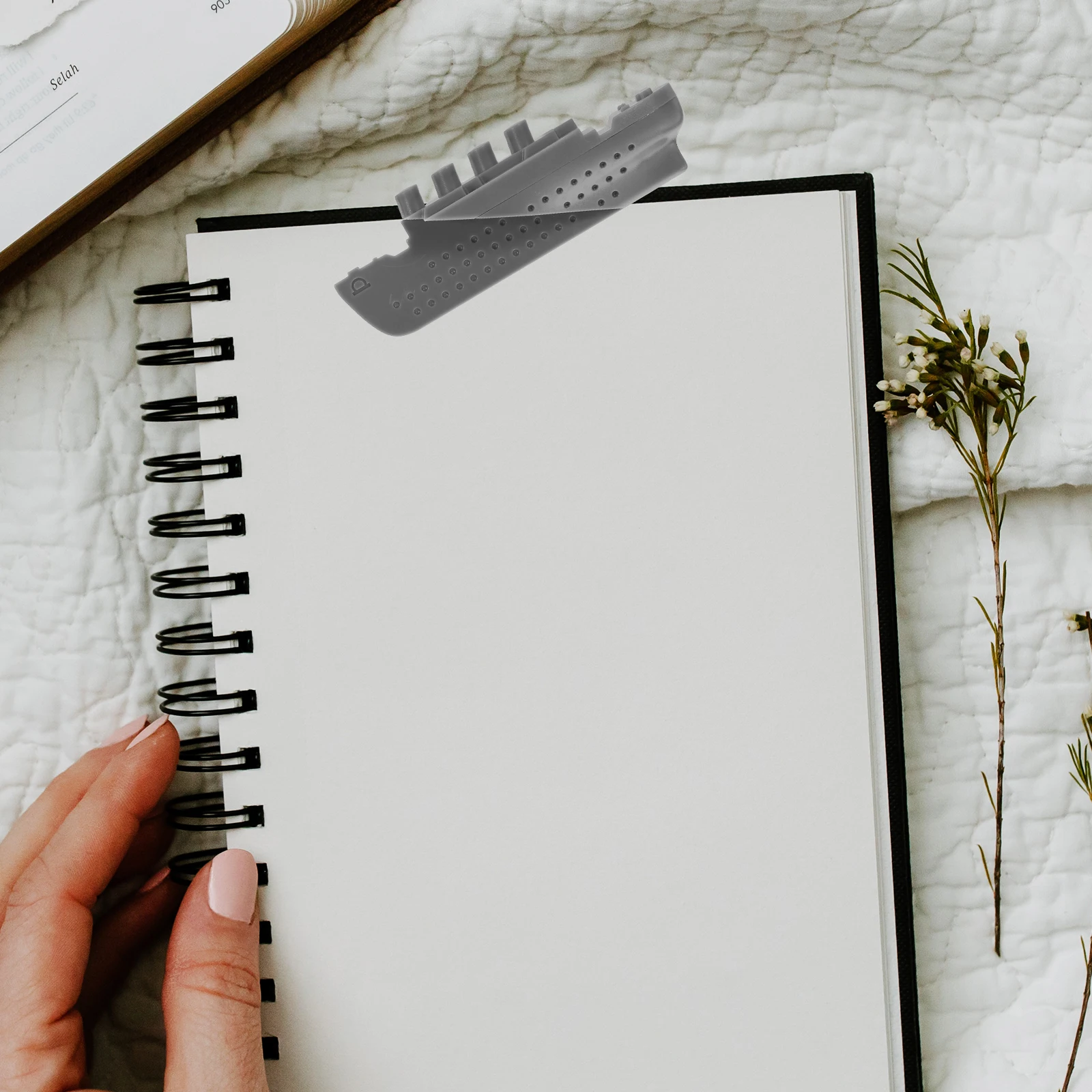 

Ship Bookmark Novelty Reading Office Abs Desktop Page Marker Steamship Book Craft nament Student Supplies Longevity Elegant