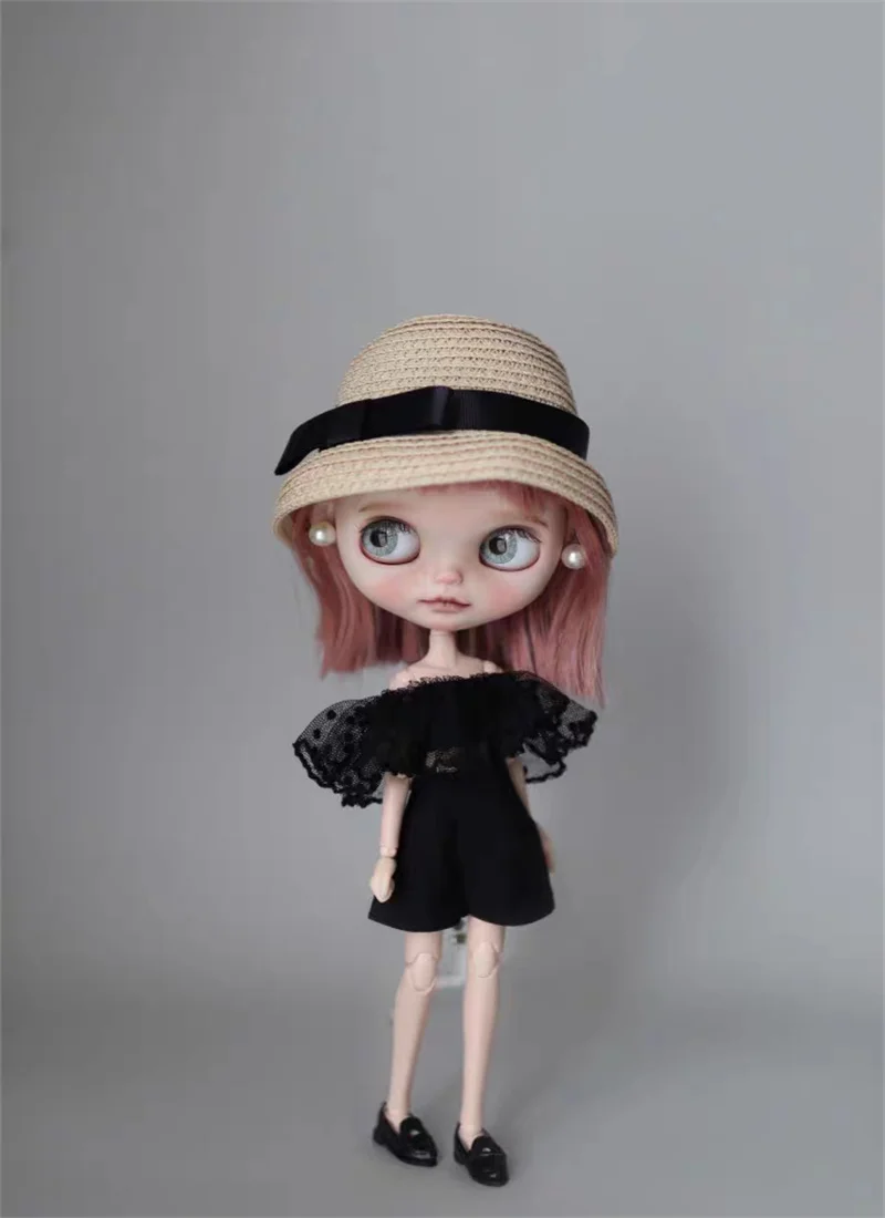 

Blythes Doll Clothes suitable for 1/6 OB24 size fashionable black lace top + black minimalist shorts 2 piece suit female summer