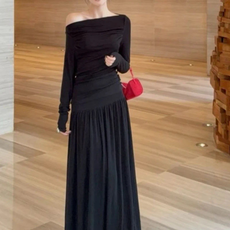 

Sexy Off Shoulder Long Sleeved T-shirt Top Women's Autumn New Style Atmospheric Half Body Long Skirt Set