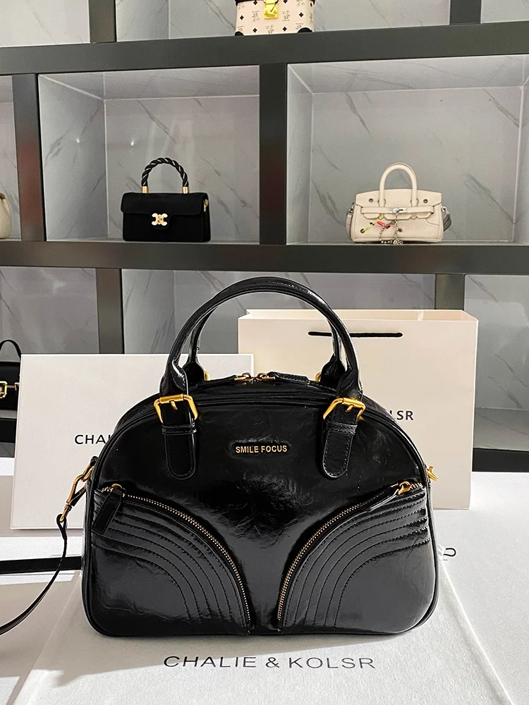 Chalie&Kolsr Ladies Luxury Large Capaci Boston Bag Spring 2025 New Sle Soft Pillow Shaped Casual Shoulder Bag Leather