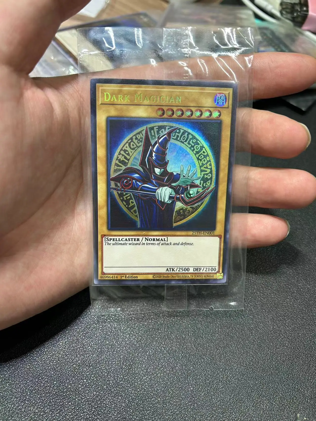 Yu Gi Oh Ultra Rare/UR TCG Dark Magician(25TH-EN001) Board Game English Collection customize Card (Not Original)