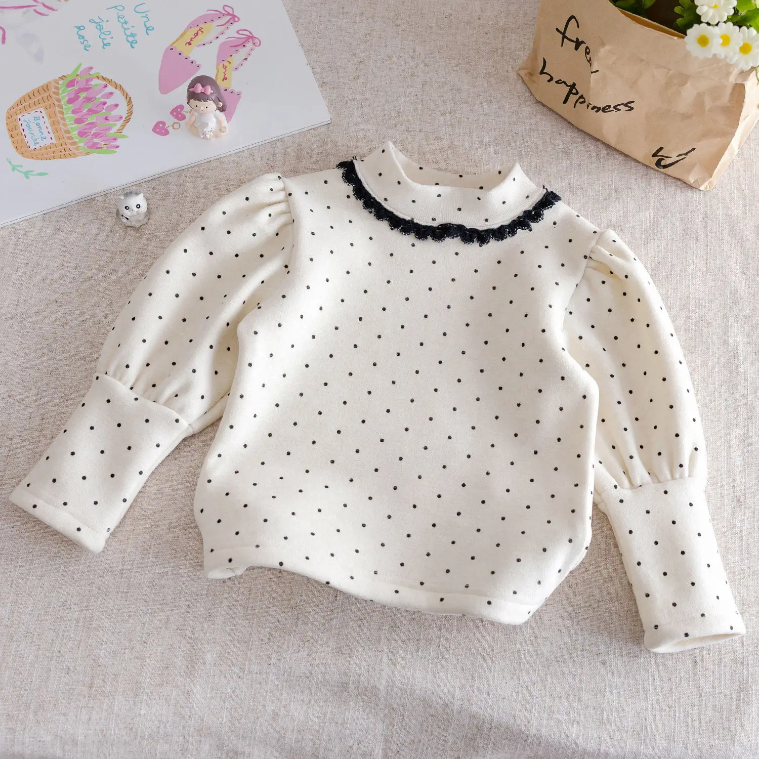 Baby Girl's Thick Velvet Long Sleeved T-shirt Spring Autumn and Winter Clothing High-end Warm Brushed Cotton Base Shirt