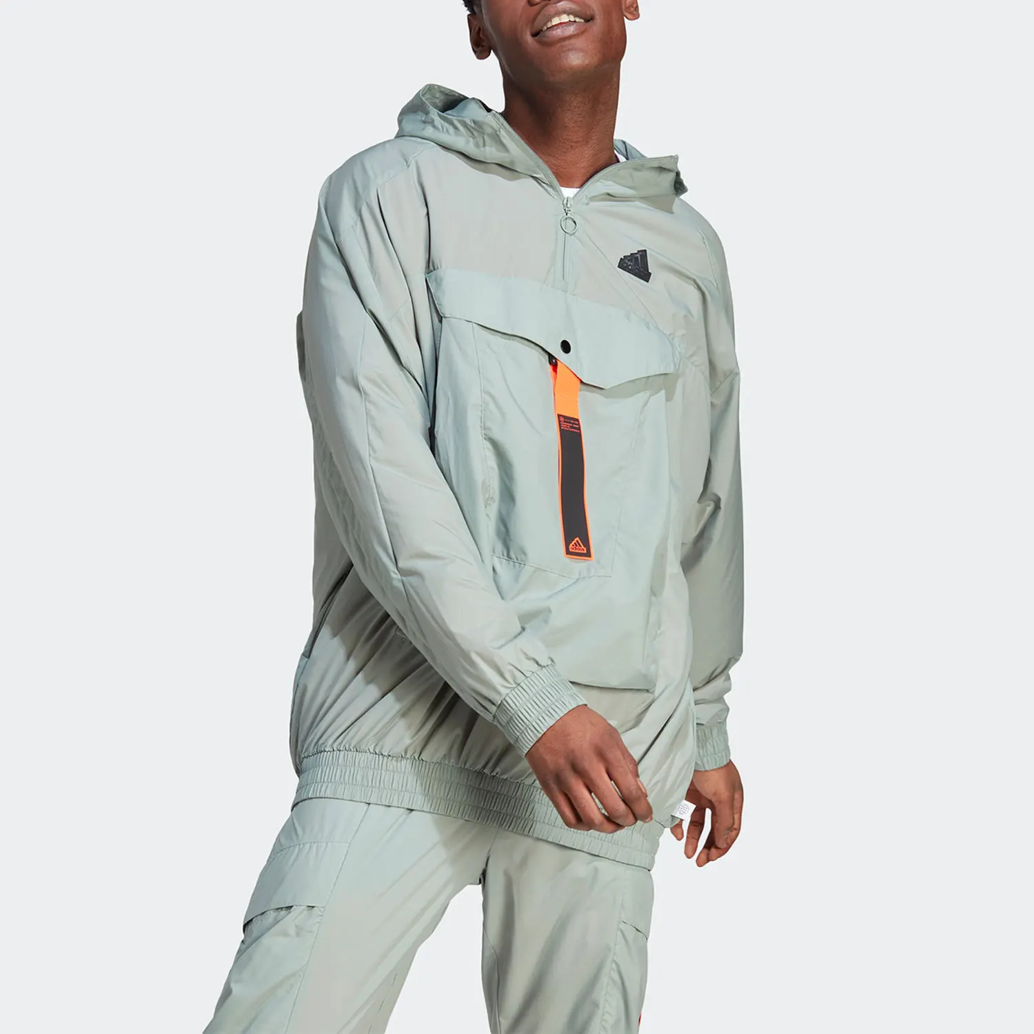 سترة أديداس الرسمية الأصلية M CE Q2 PR WB للرجال بغطاء للرأس IC3725