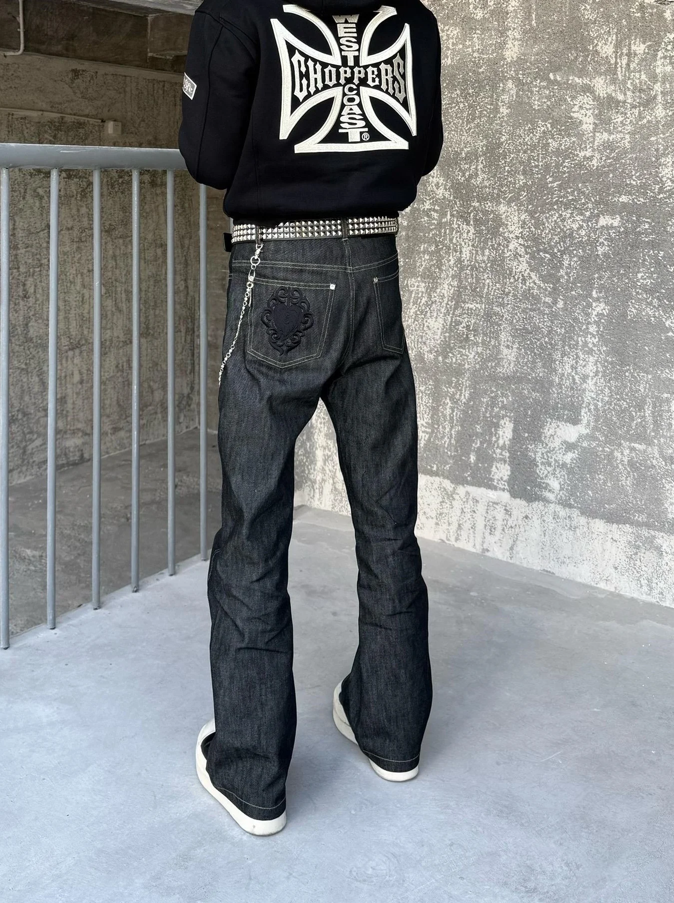 

Retro American Vibe Patchwork Embroidery Cool Denim Jeans Straight Leg Bell Bot High Street Slim Fit Original Blue Long Tr...