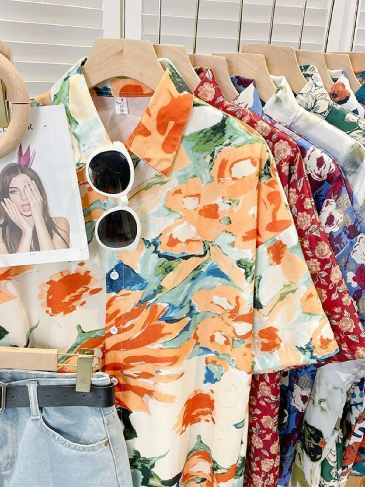 

Casual Loose Summer Holiday Floral Print ort Sve Women's irt Faionable Ele Sle Dr Zhuo Polyester Material