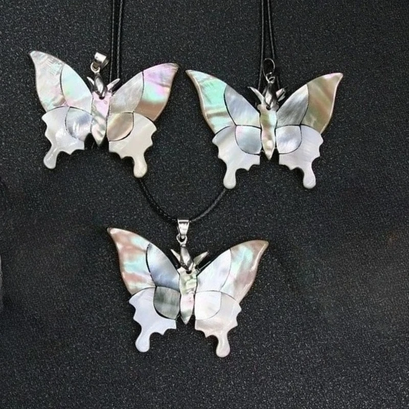 Natural Shell Penda…