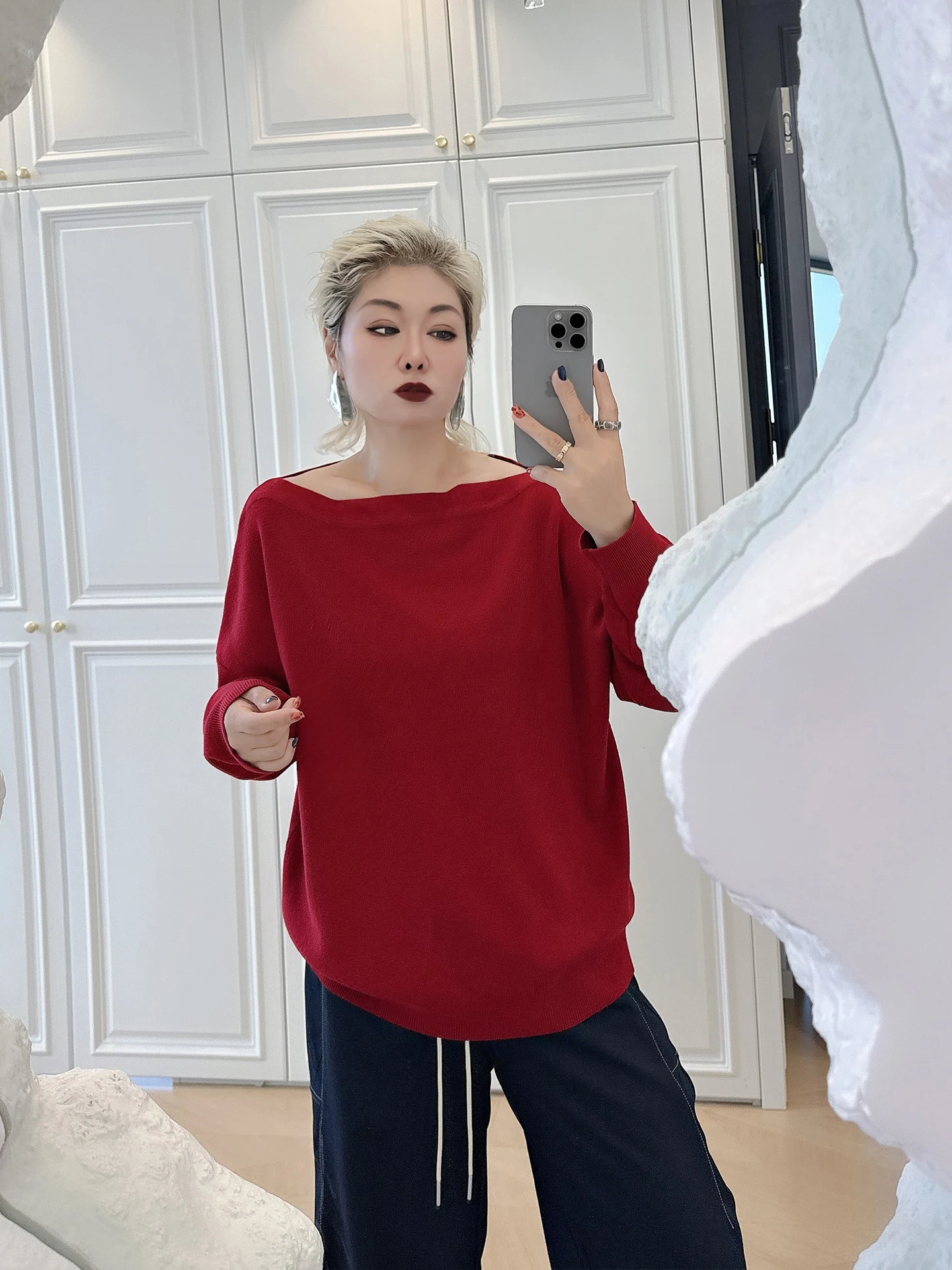 

Вязаный свитер больших размеров с колючками на одно плечо, повседневный свободный крой, длинная смесь хлопка и полиэстера для больших размеров...