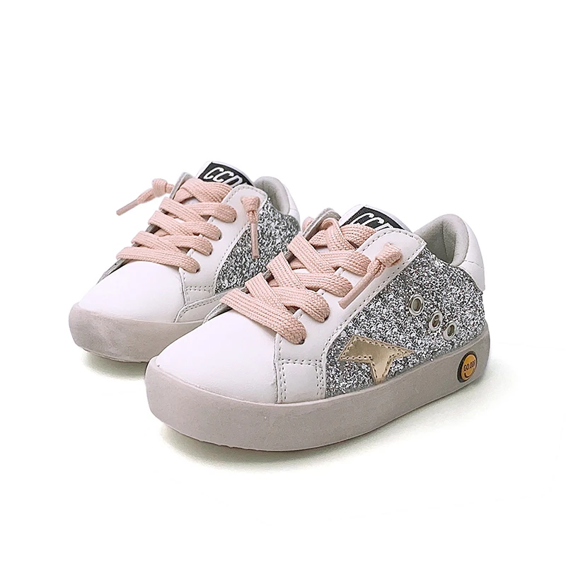 Scarpe da corsa sportive per bambini per bambini scarpe da ginnastica di moda glitterate per ragazze scarpe causali per bambini con stelle firmate personalizzate