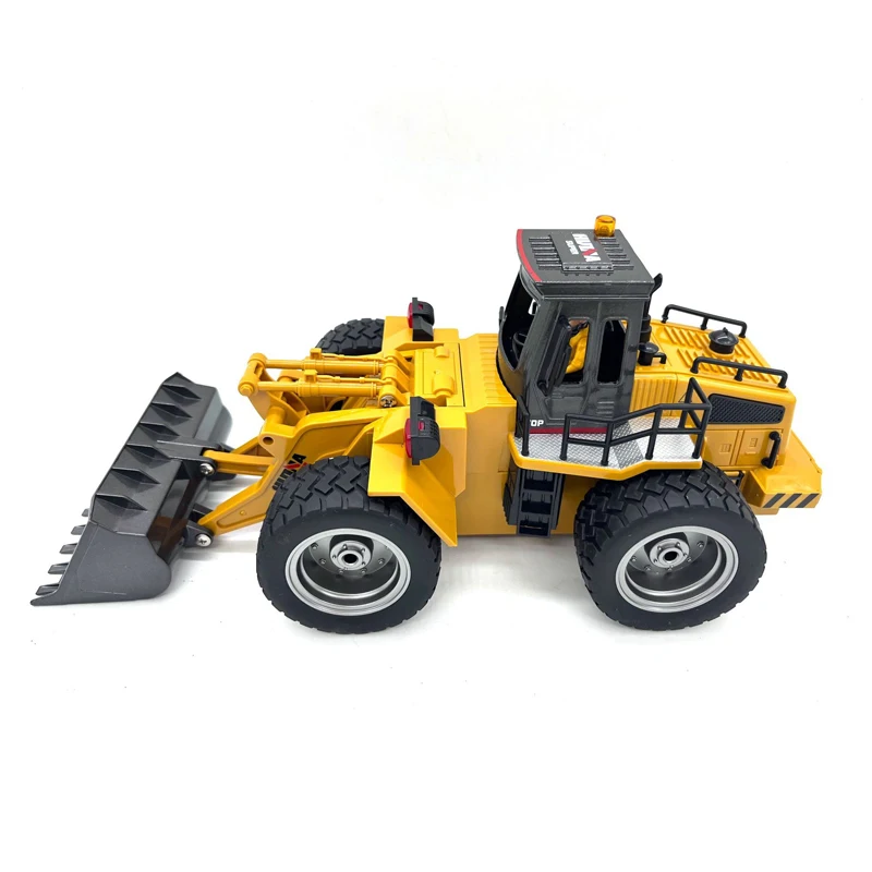 1:18 RC Car Alloy HUINA Bulldozer Tractor Engineering Vehicle Excavator 2.4G Radio Controlled Cars Truck Toys For Boys Kids Gift