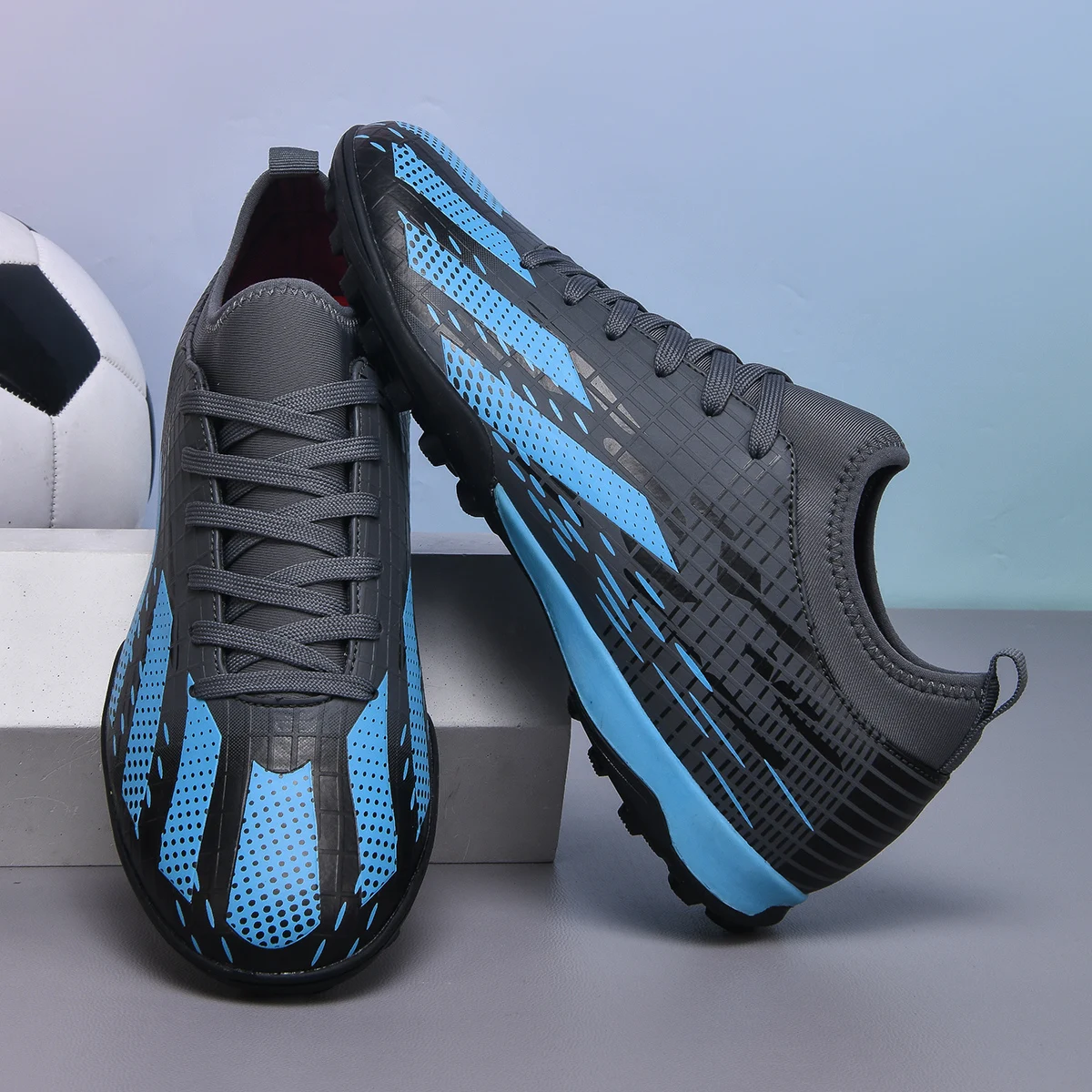 Men Professional Football Shoes Society Cleats Soccer Shoes Original Indoor Football Field Boots Grass Training TF/FG Sneakers