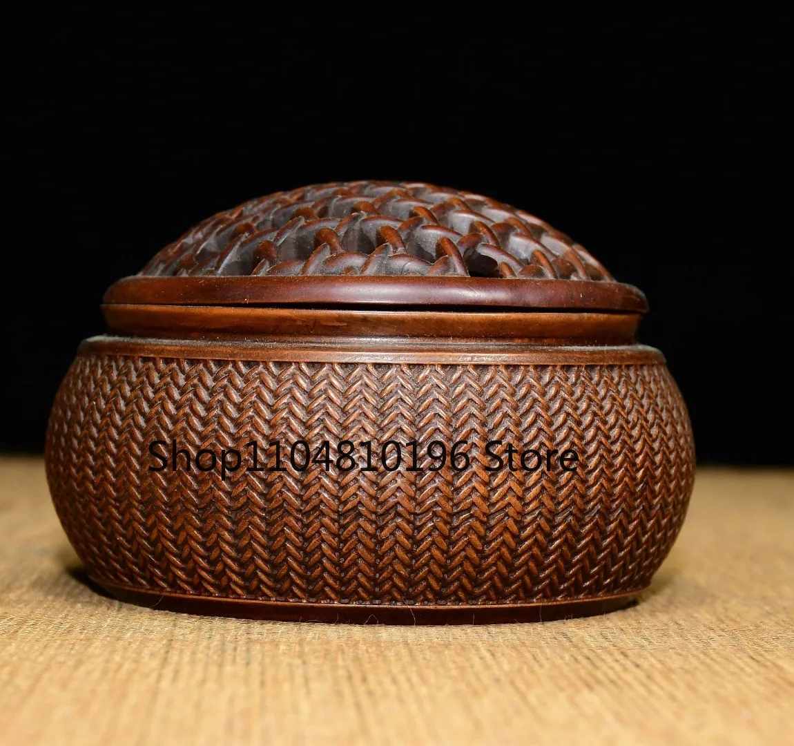 Boxwood Hollow Cover Develop texture Cylindrical incense burner Amass wealth
