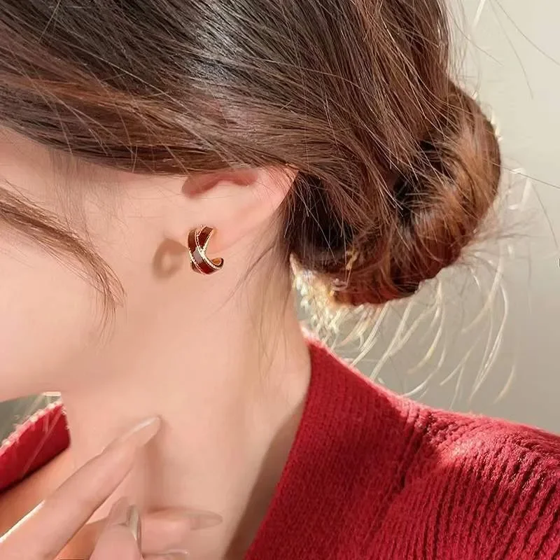 New Chinese earrings French retro temperament celebrity 2024 new popular light luxury niche high-end ear bone clip