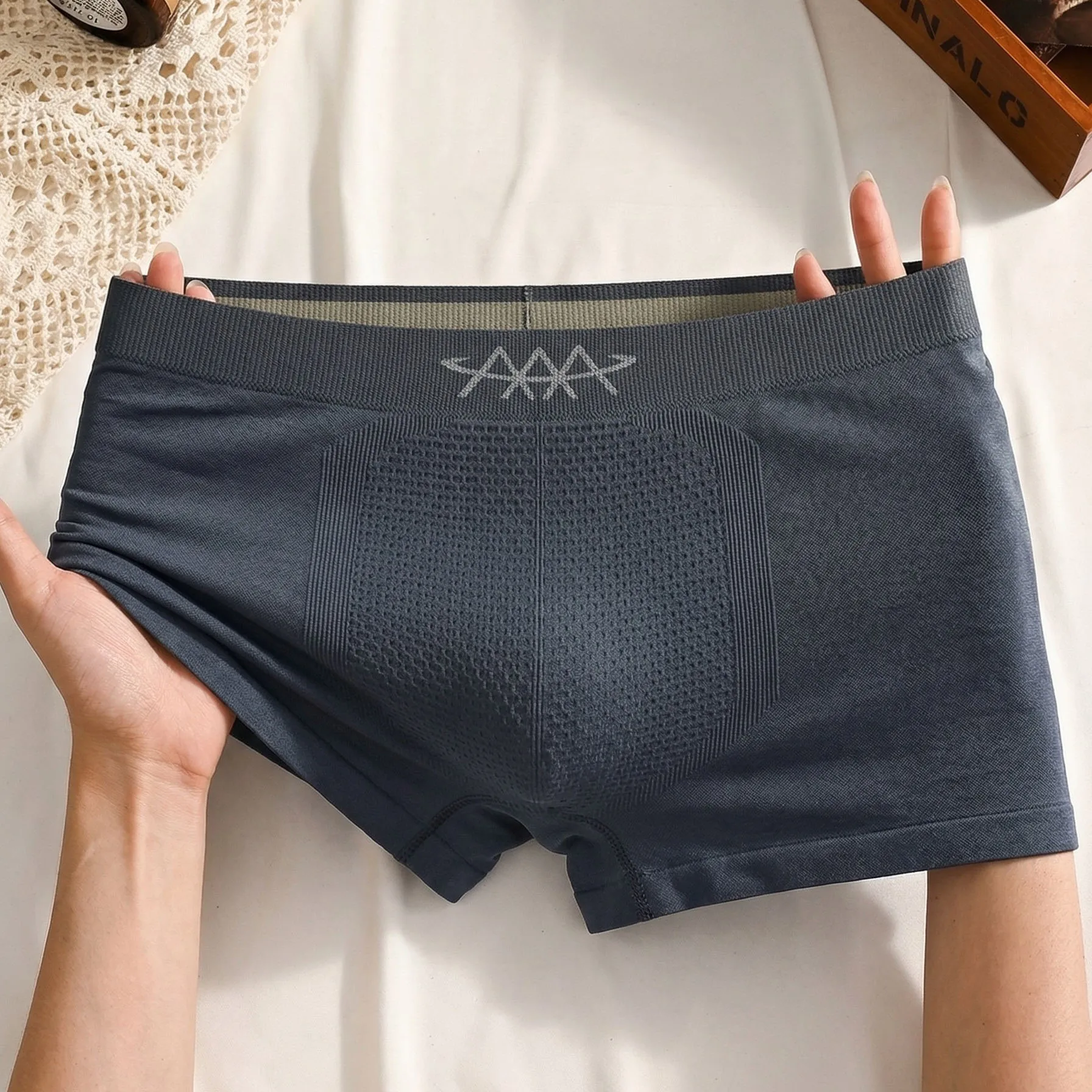 

1pcs Seamless Underwear Men's Boxer Shorts High Stretch Underpants Breathable Panties Sexy Slim Lingerie Snug fit trunks