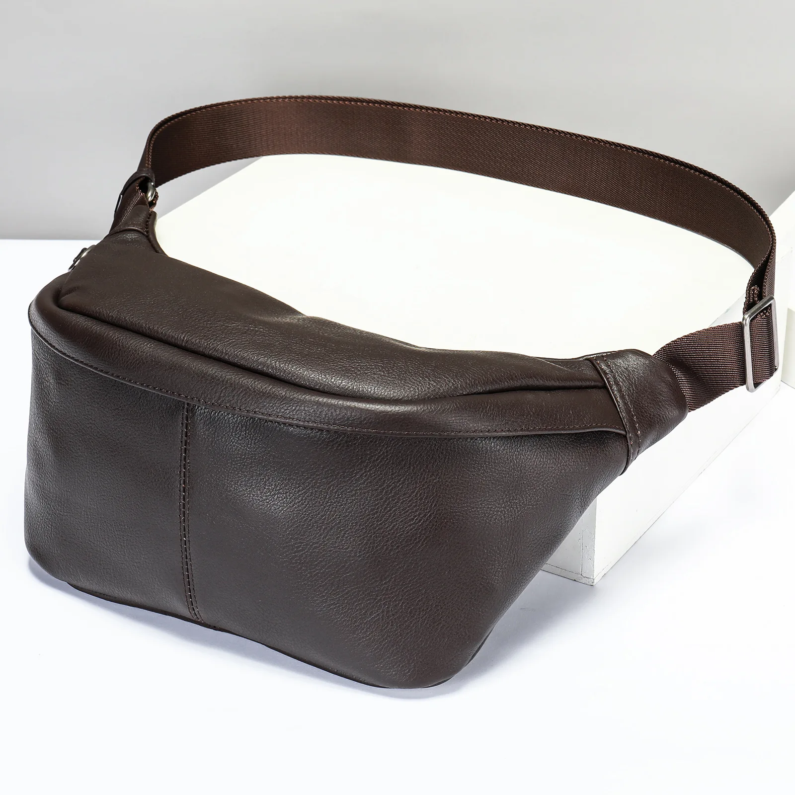 

Casual Men Genuine Leather Big Waist Bags Pouch Single Chest Bag Shoulder Crossbody Bags Natural Cowskin Hip Bum Fanny Pack