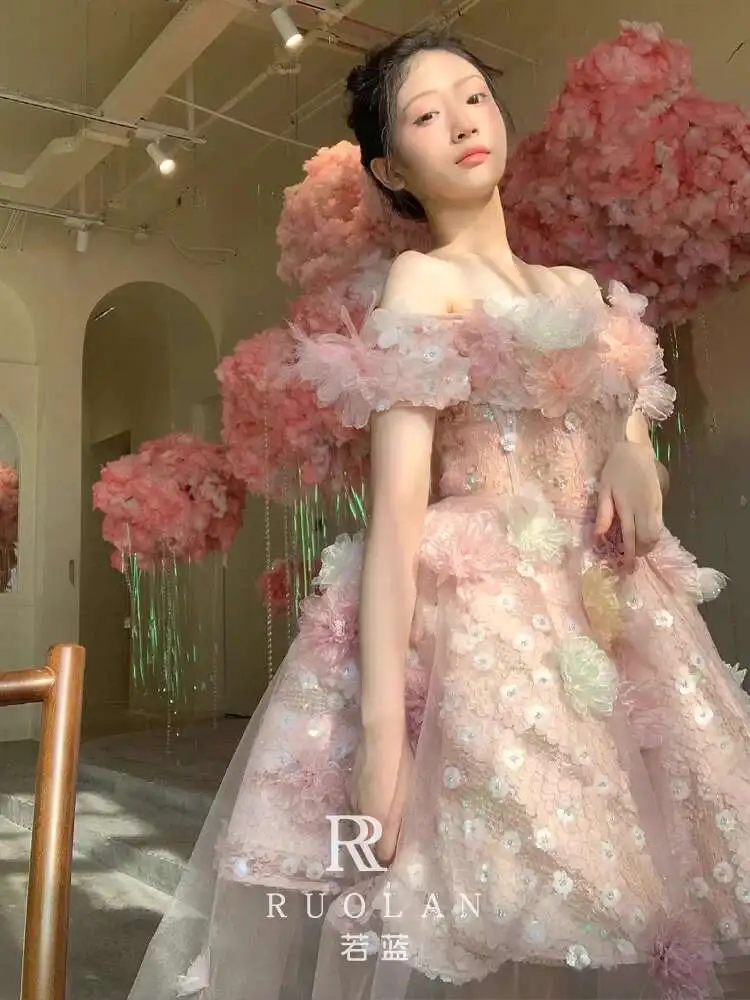 

Pink Evening Dress 2025 New High-End Light Luxury Niche Floral Evening Party Engagement Dress for Women Off-Shoulder