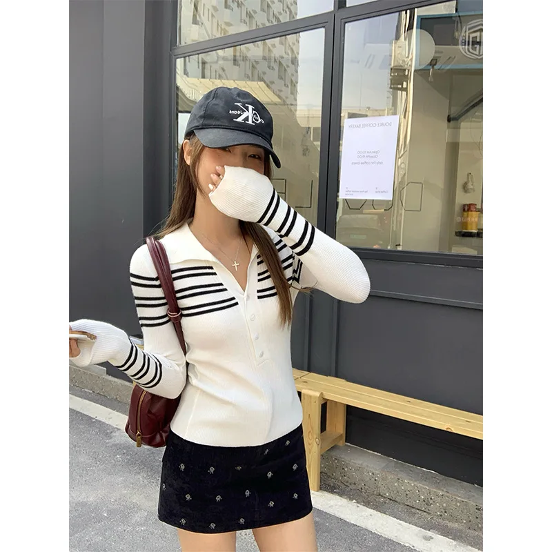 Women's Autumn Black White Striped Sweater Lapel Knitted Base Shirt Slim Fit Soft Fashionable V-Neck Pullover Top