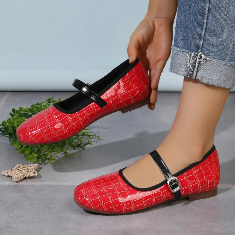 2026 New Crocodile Pattern Casual Women's Flats and Loafers Fashion Buckle Strap Round Toe Comfort Women Shoes Сабо Женские