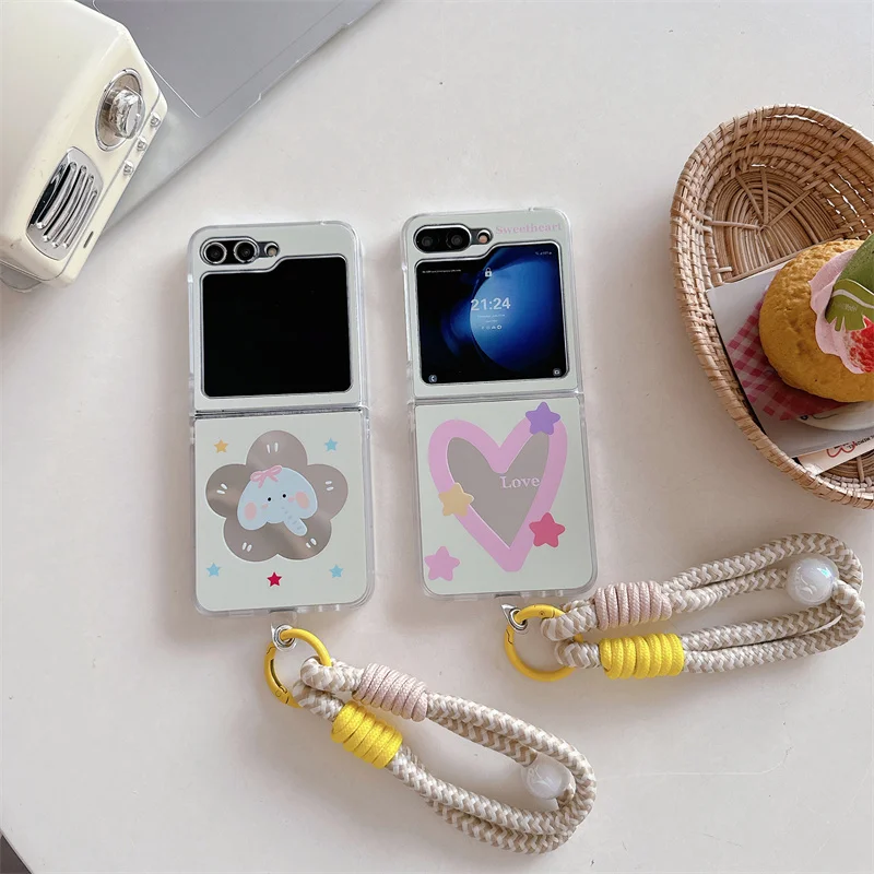 Cute Hollow Mirror Love Heart Phone Case For Samsung Galaxy Z Flip 6 5 4 3 Z Flip5 Flip6 Flip4 5G Cover with Hand Strap Cases