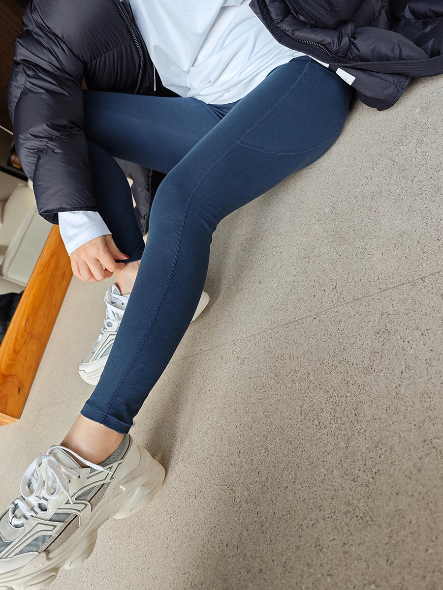 

Глубоководные синие брюки для йоги, экологически чистые хлопковые длинные брюки из амиачного волокна, носимые базовые многослойные брюки для женщин, зимняя коллекция