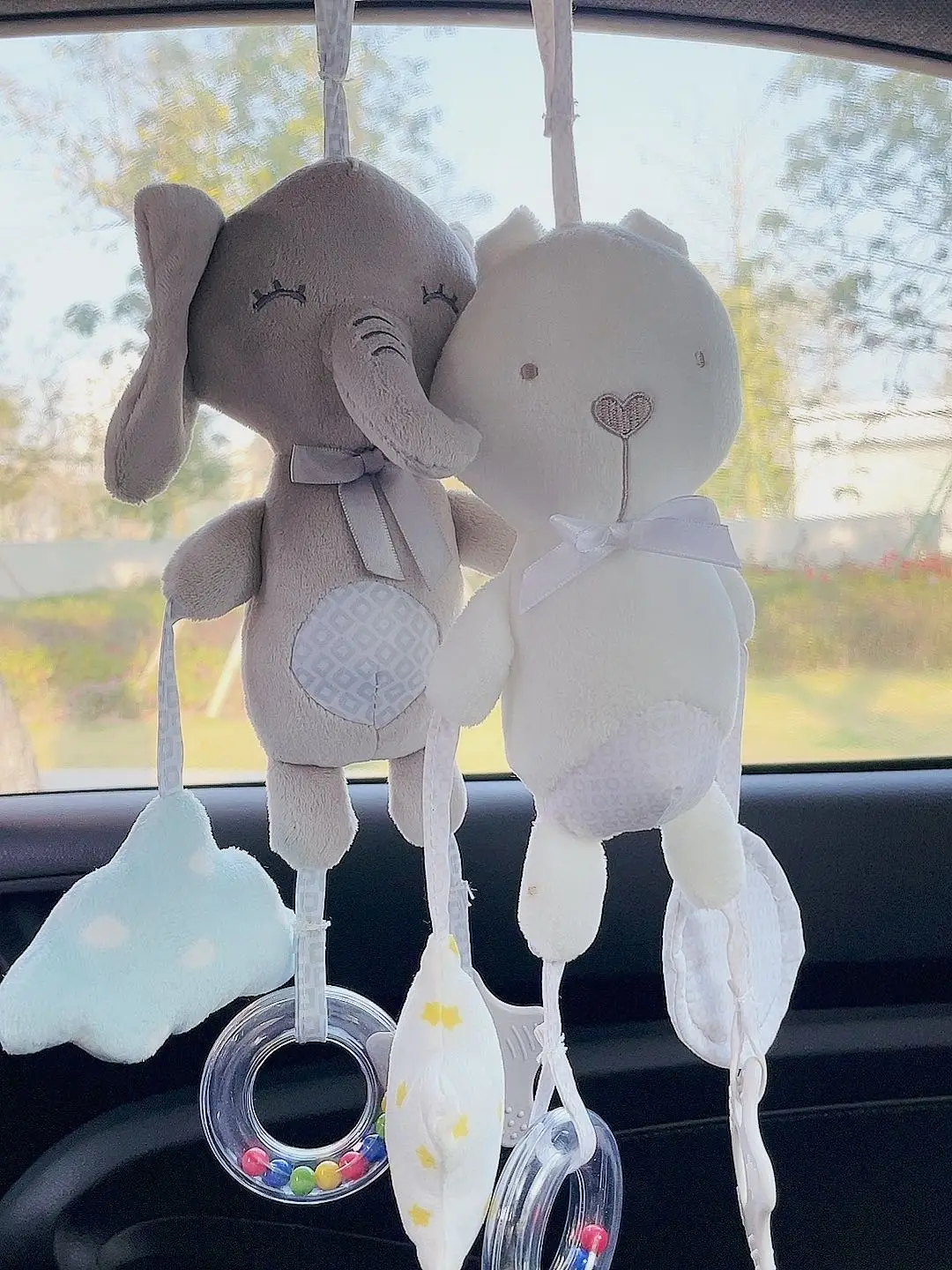 Chocalhos suspensos de pelúcia para bebê recém-nascido, pingente Wind Chime, assento de carro, carrinho de viagem, cama Bell, brinquedos calmantes