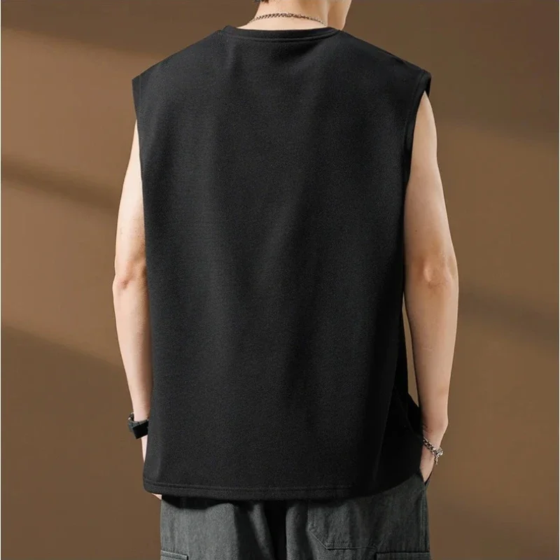 Рисунок 4 - Мужской летний жилет больших размеров