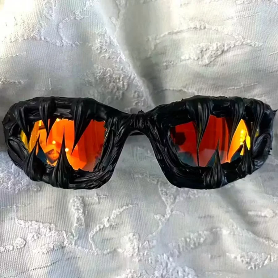 แว่นตาทรงเขาปีศาจสไตล์ดาร์ก โกธิค พังก์ สำหรับแต่งกายฮาโลวีน  อุปกรณ์เสริมสำหรับงานปาร์ตี้สุดเท่ สำหรับผู้ชายและผู้หญิง