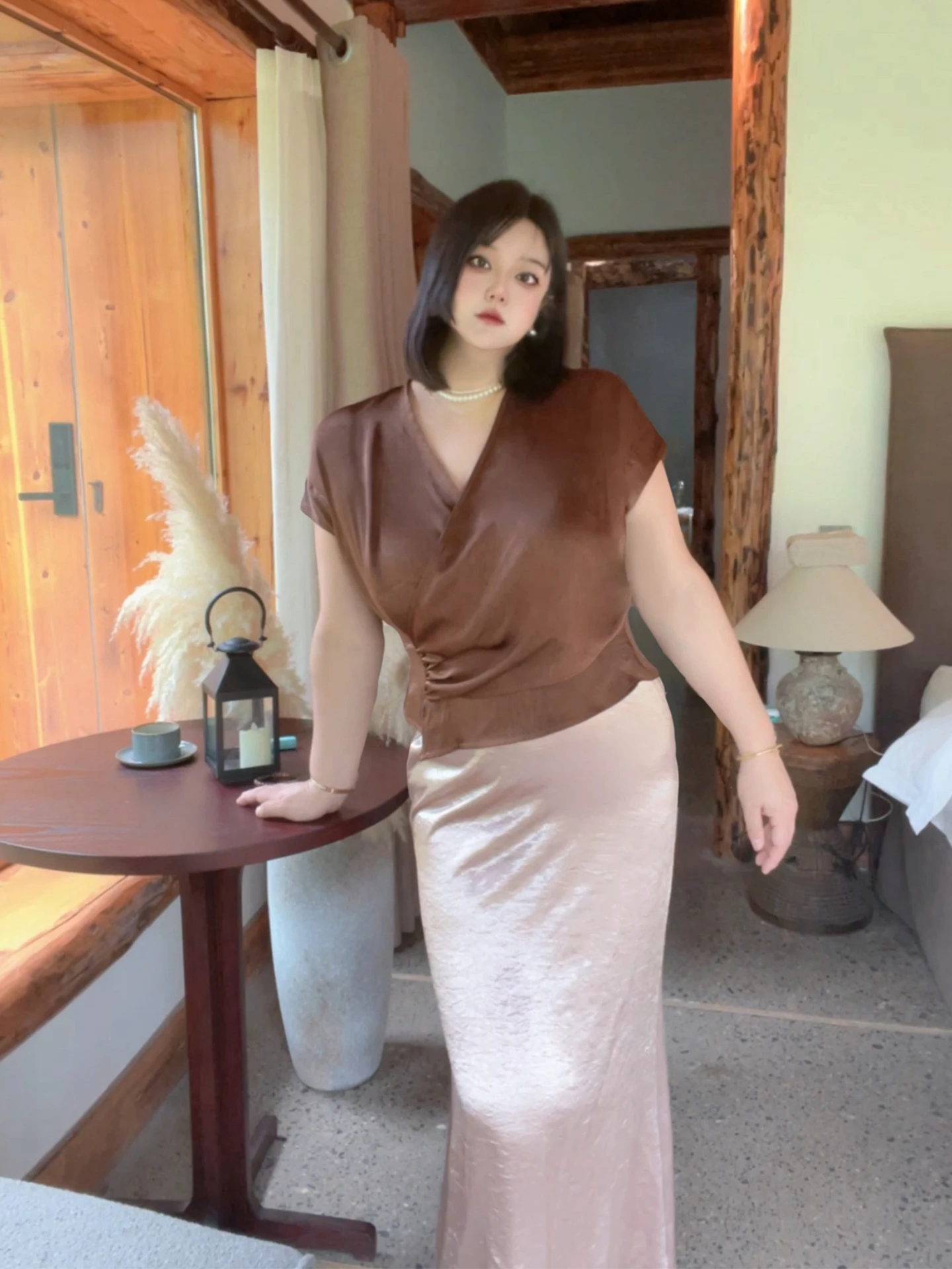 

plus Size Women's Design Sensation Silk V-Neck Shirt Fashionable Summer Slimming Unique Personality Top for Plump MM