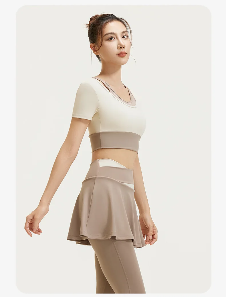 Women Nude Feel High Elastic Fake Two-Piece Yoga Outfit, High Waist Butt Lifting Running Fitness Sports Set With Built-in Bra