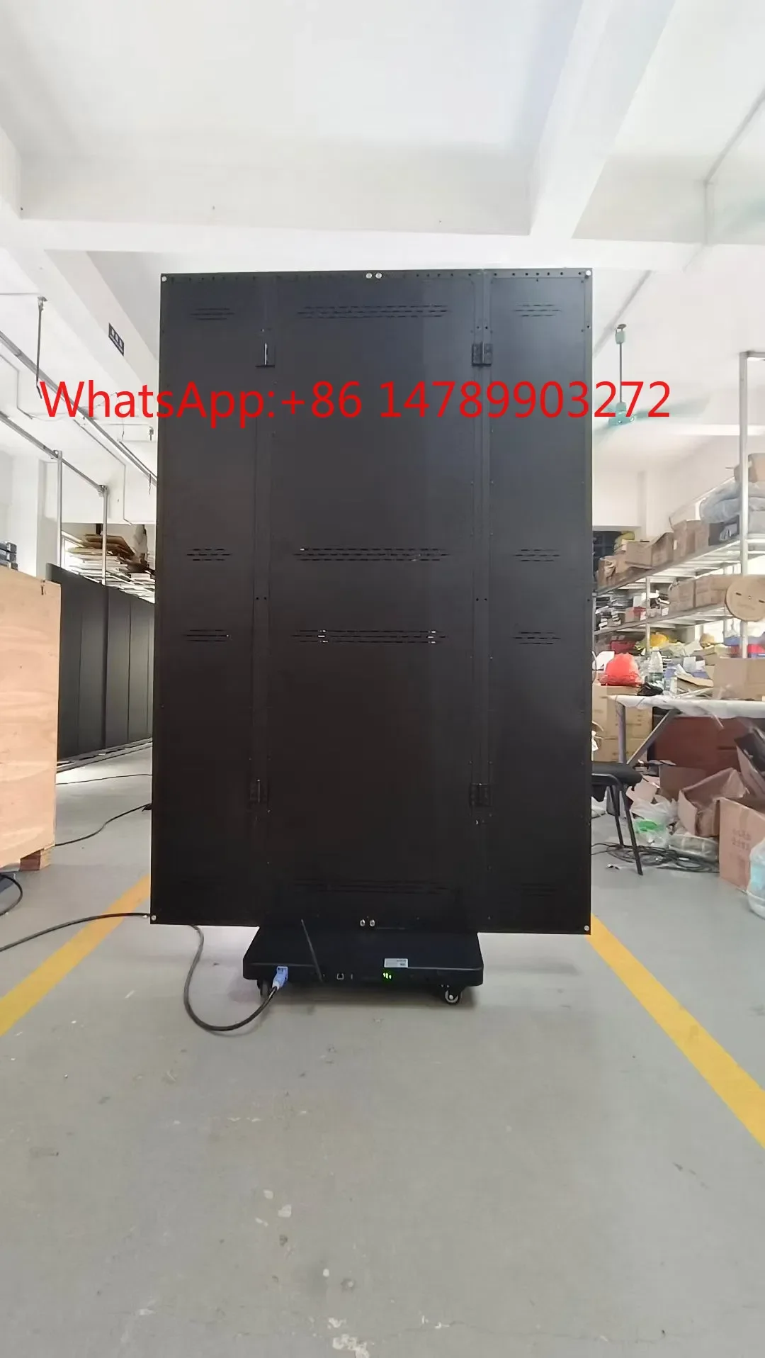Dynamic Display Tri-Fold LED Signage Ultra Slim Full Color Mall Shop Floor Screen