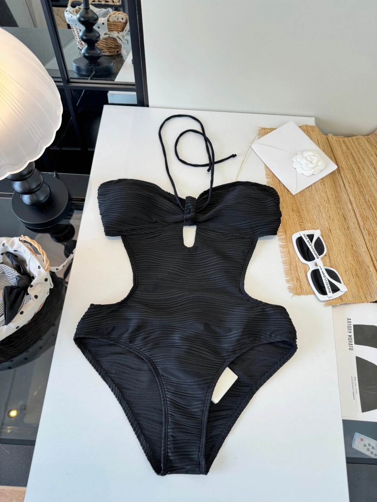 

Роскошный женский купальник-монокини черного цвета с вырезами, на бретелях, с эффектом пуш-ап, с высокой талией, для летнего пляжного отдыха и бассейна