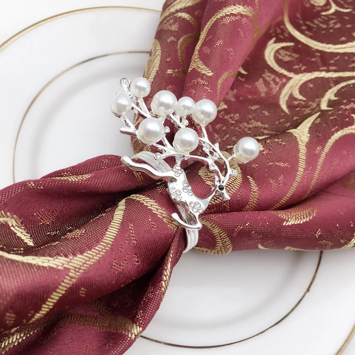 

6pcs Elk Design Napkin Rings Silver Pearl Accents Christmas Table Decor For Holiday Party Wedding Dinner Home Kitchen Barware
