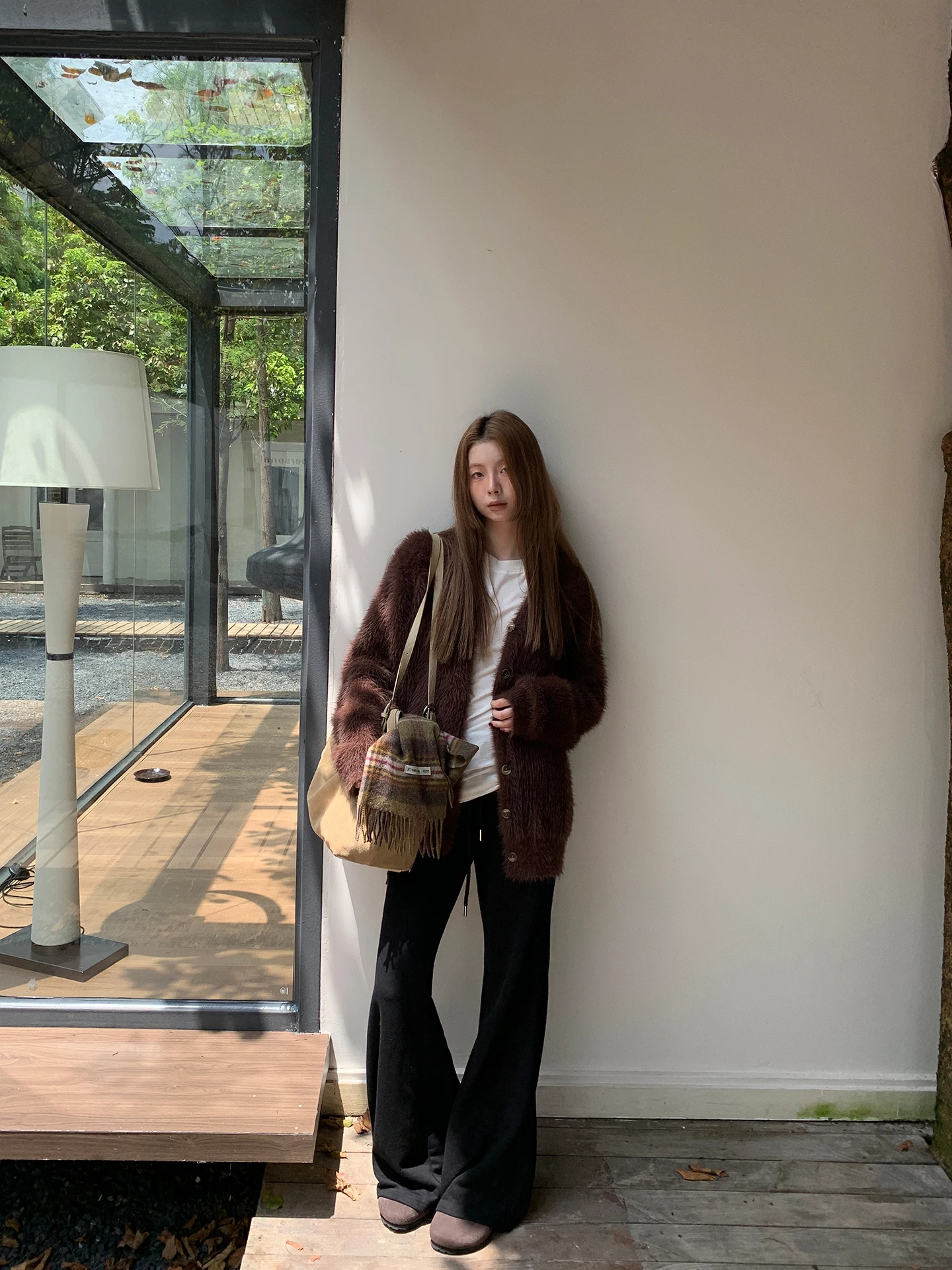 جاكيت نسائي فضفاض من القطن من ريد سيليبريتي كلوب، موديل 2025 الجديد للخريف، بأسلوب عصري مريح، معطف فرو بلون القهوة بأكمام طويلة