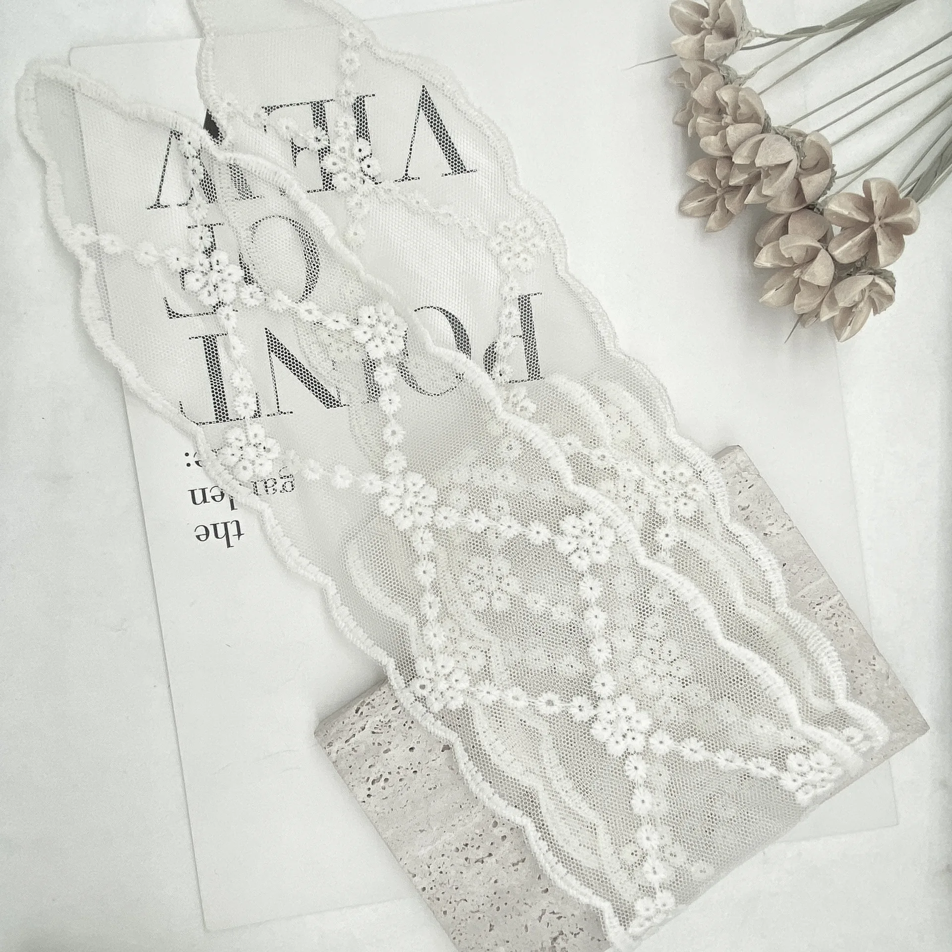 

Элегантная шелковая повязка на голову с кружевной вышивкой и воздушной лентой для волос, придающая нежный шарм, девичья шелковая повязка на голову