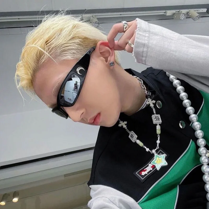 Design Moon Trendy Personalized Sunglasses Hip Hop All-match Party Glasses Car Sunglasses 18095