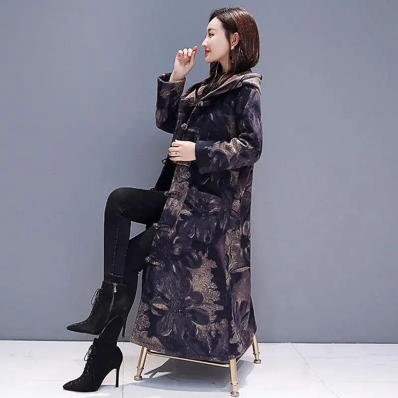 Vintage Hooded Fleece Jacket Overcoat 20023 Winter New Mother\'s Wear Large Size Loose Retro Plush Thickened Printed Coat Z3740