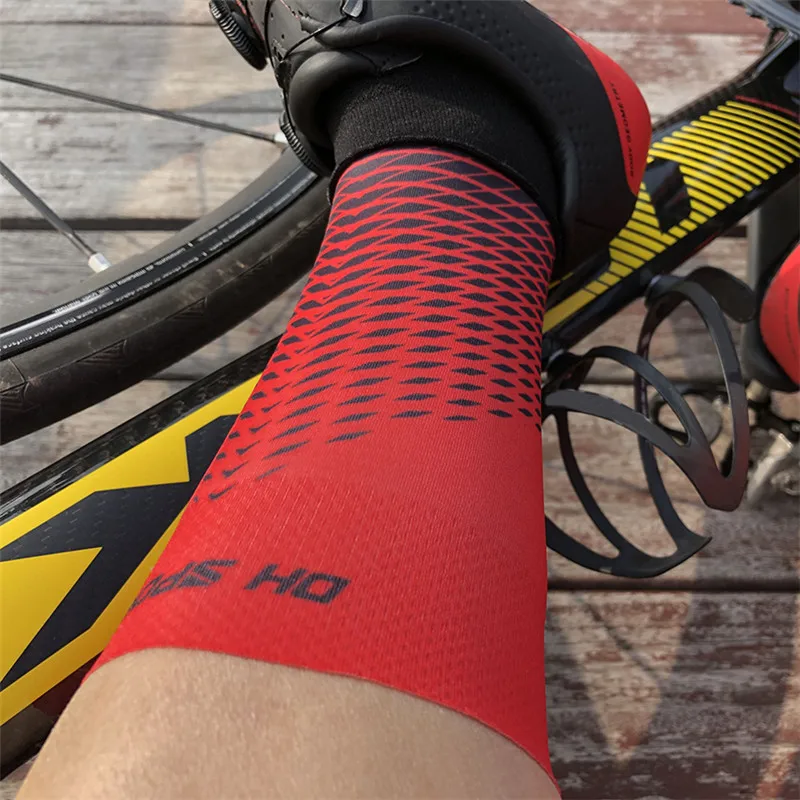 Anti-Slip Cycling Socks Unisex Competitive Road Bicycle Socks Compression Outdoor Sports Socks For Running Hiking Biking Travel