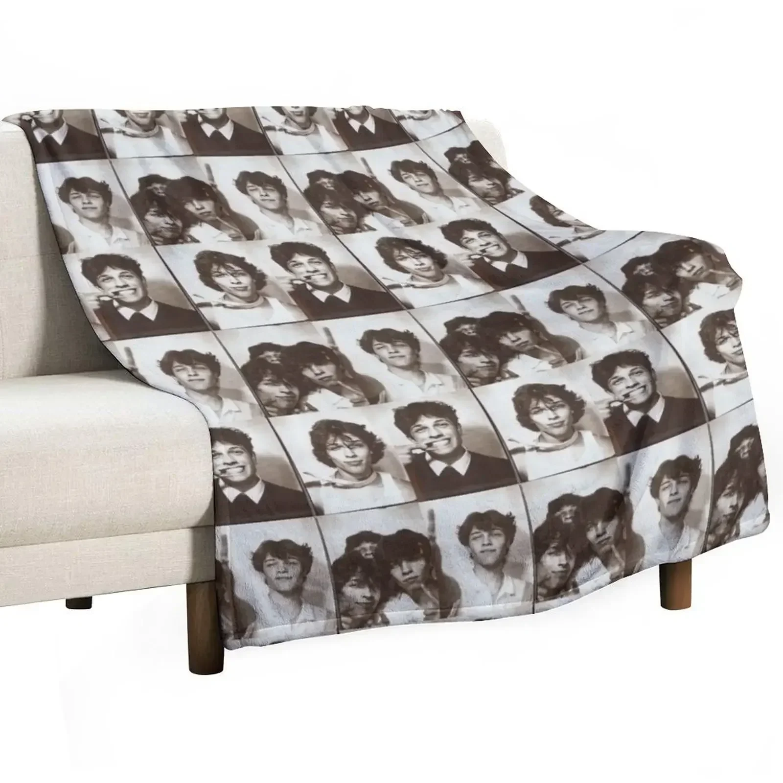 sturniolo triplets photo booth Throw Blanket For Sofa Thin Decorative Beds Beautifuls Blankets