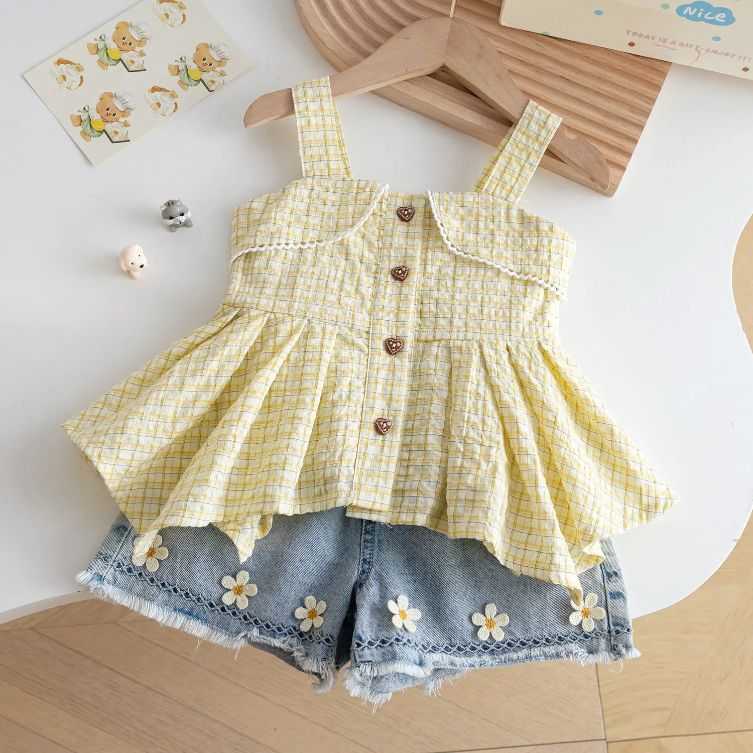 

2026 Girls' Summer Set Yellow Grid Strap Doll Shirt Embroidered Cowboy Shorts Baby Summer Set Two Piece