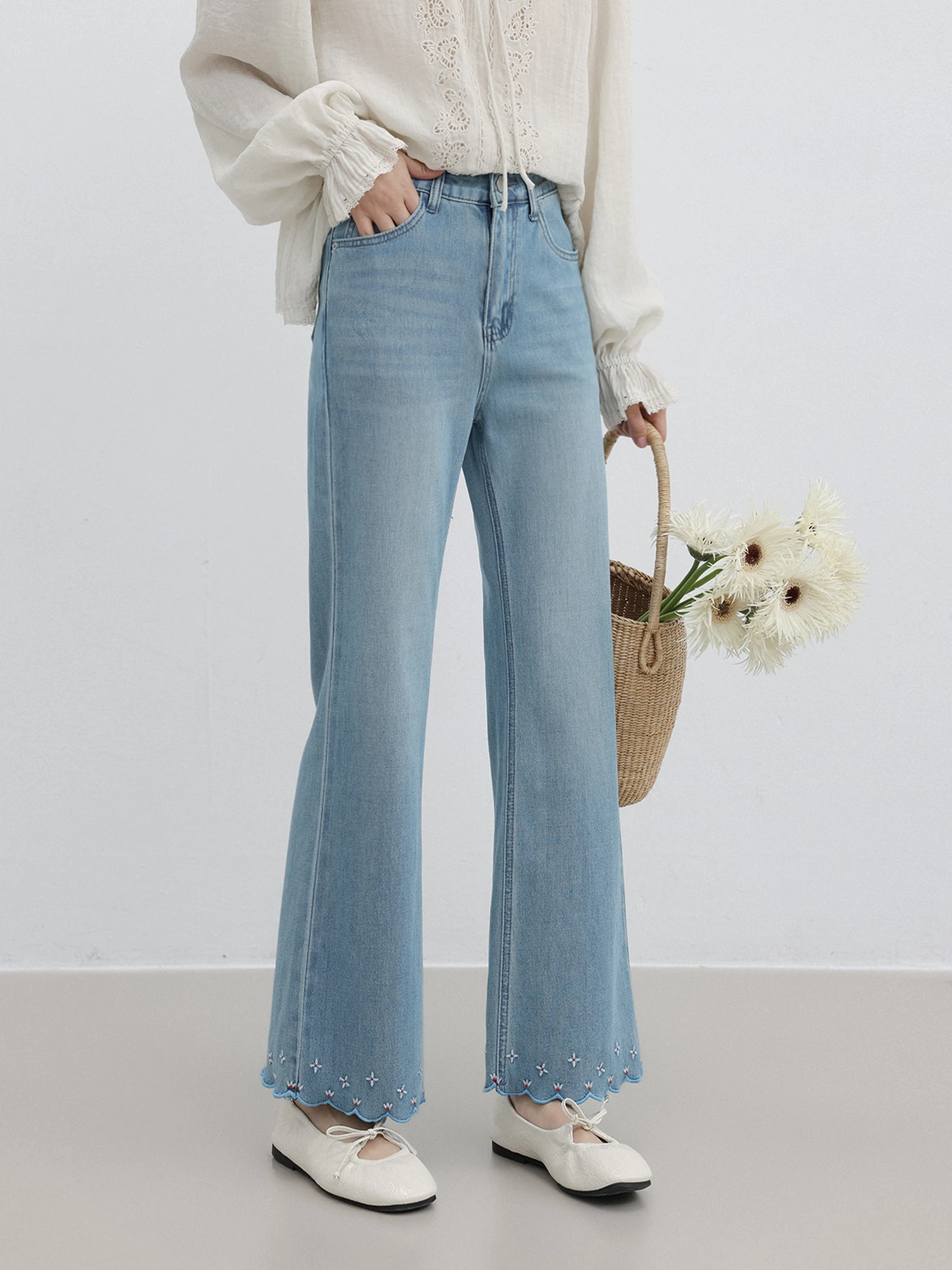 

Light Blue Embroidered Flared Jeans Women's High Waist Cotton Stretch Zipper Closure Straight Leg Jeans Spring New Style