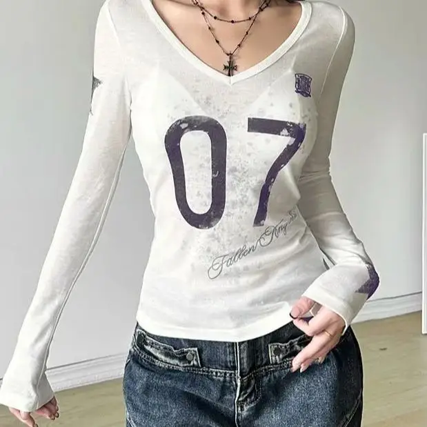 Women T-Shirts Aesthetic Clothes Tops Y2k Letter Print V Neck Long Sleeves 2000s Autumn Clothing Harajuku Street Wear