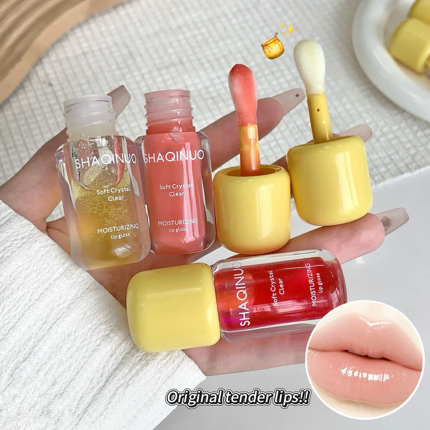 SHAQINUO Moisturizing Lip Balm Fruity Tinted Lip Oil Gloss Hydrating Shiny Non Sticky Lip Care for Dry Lips 3 Colors