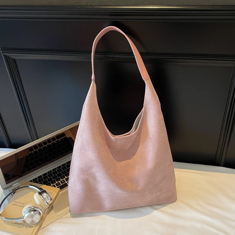 

Зимняя винтажная замшевая сумка через плечо, новая однотонная модель, большая вместимость, простая сумка-кроссбоди, модная и универсальная сумка для повседневного использования.