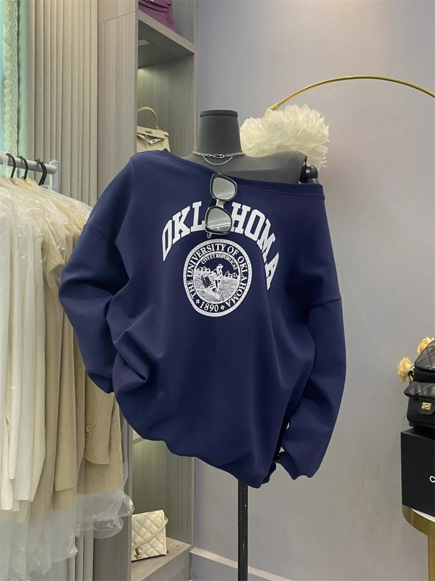 

American Retro One Shoulder Sweatshirt Women's Early Autumn Design Loose Slimming Medium Length Top Korean Style Casual Cotto...