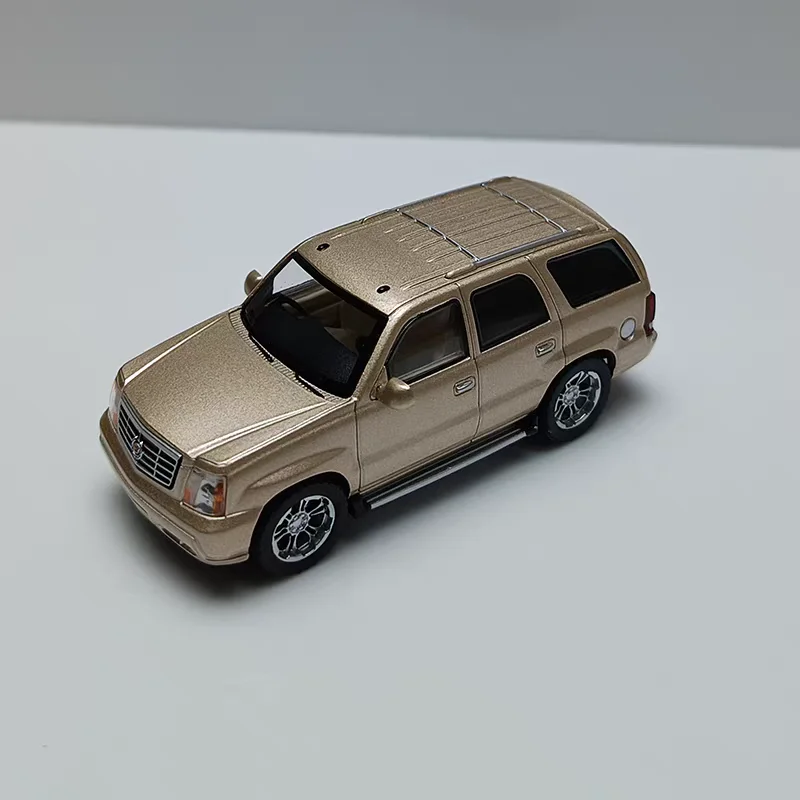 MASDI Cadillac Escalade 2005, Gold, Rot – Off-Road-SUV-Druckguss-Automodell, Ausstellungsstück, Weihnachts-Geschenkspielzeug für Black Friday