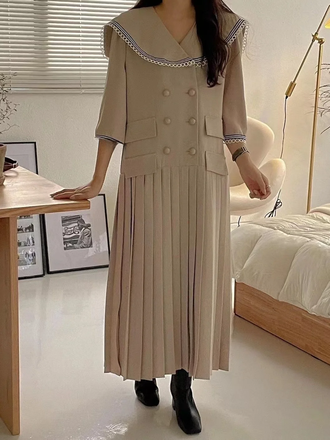 South korea Dongdaemun Chic  Light Luxury Double-Breasted Lotus Leaf Collar Retro Elegant Temperament Pleated Long Dress