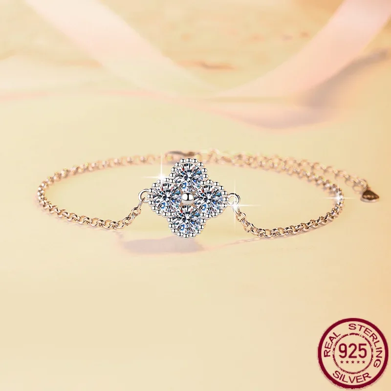 

New Four Leaf Clover Bracelet Fashionable European and American Hot Selling Moissanite Premium s925 Silver Wedding Jewelry
