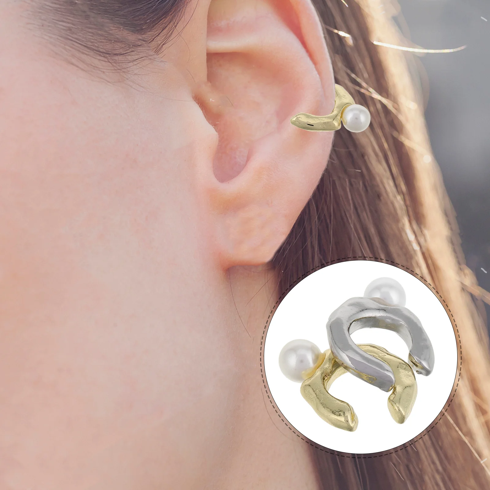 

2Pcs Pearl Non Pierced Ear Clips Vintage Inspired Minimalist Cuff for Women No Piercing Elegant Jewelry Daily Party Wear Trendy
