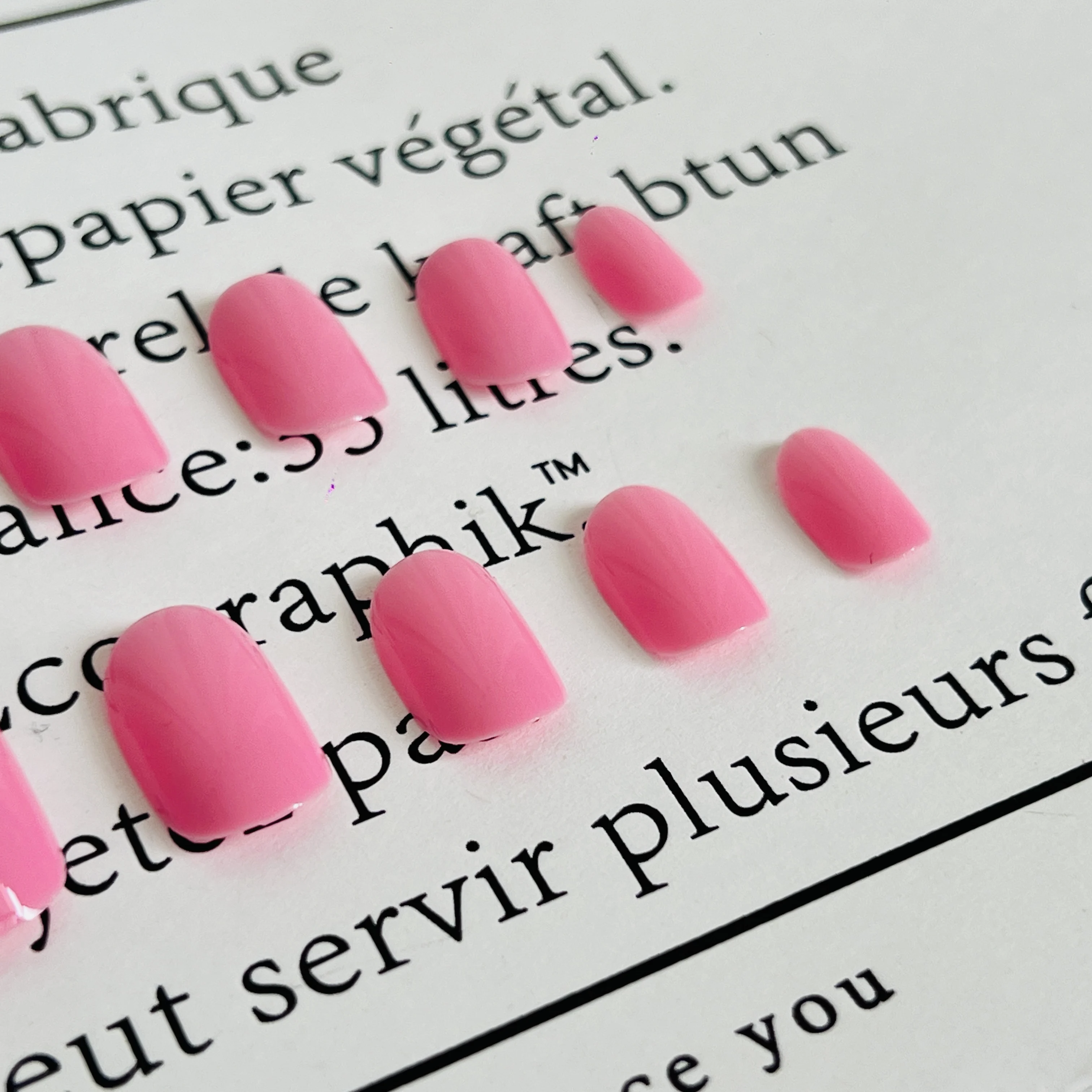 

24pcs Short Pink A Set Of Detachable Nails In Solid Color Simple And Convenient A Whole Set Of Nails Of Different Sizes