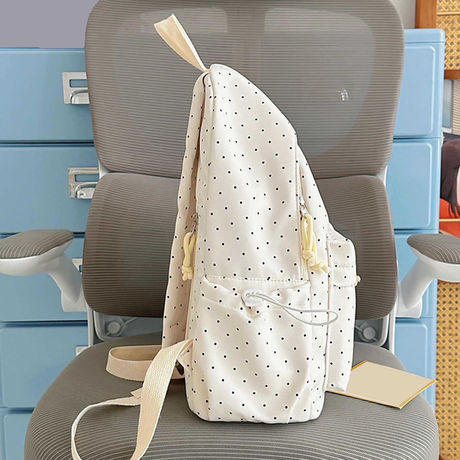 Teen Girls Cute Polka Dot Backpack Lightweight Nylon Casual School Bag Large Capacity Commuter Bag